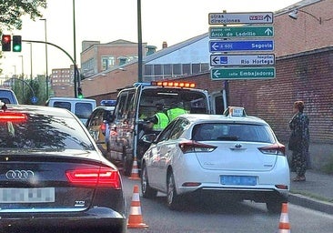 Un taxista da positivo al volante cuando trasladaba a una clienta