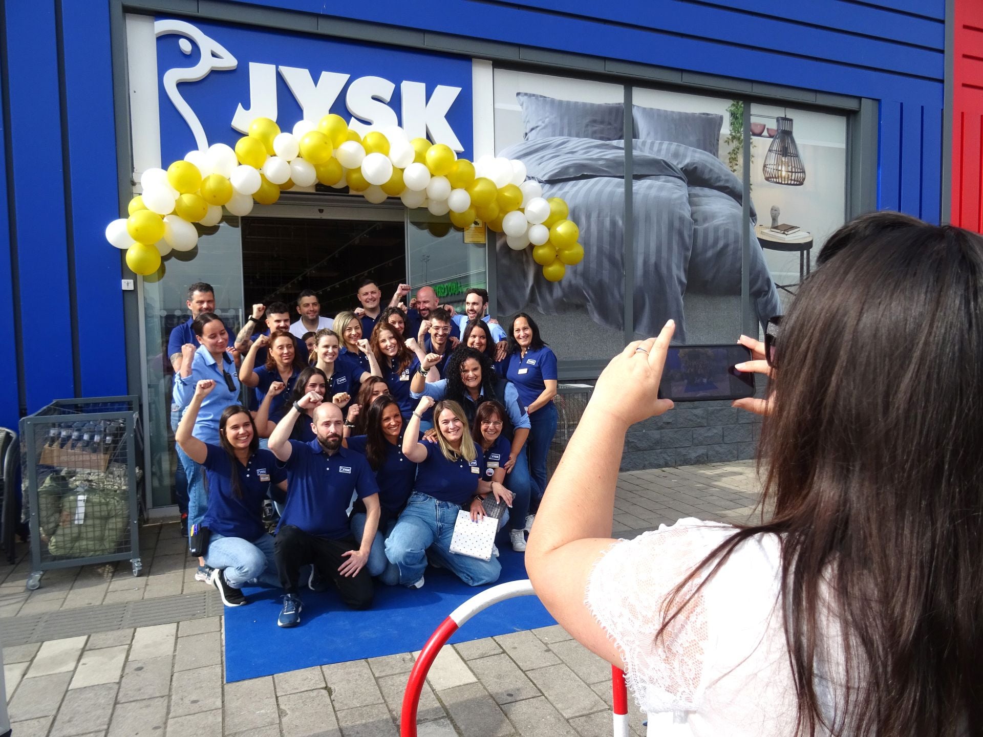 Las fotos de la inauguración de la tienda de la cadena Jysk en Valladolid