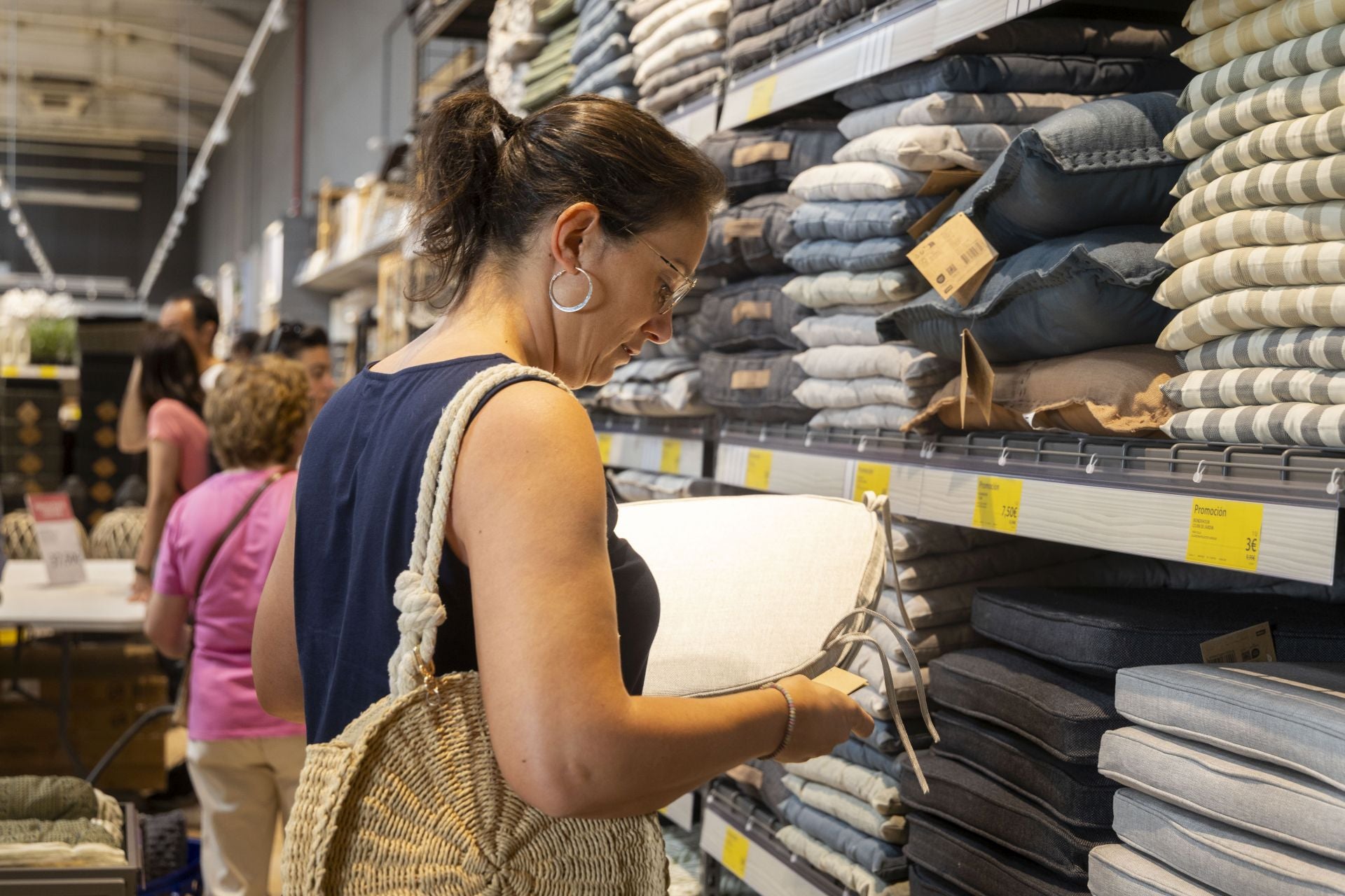 Las fotos de la inauguración de la tienda de la cadena Jysk en Valladolid