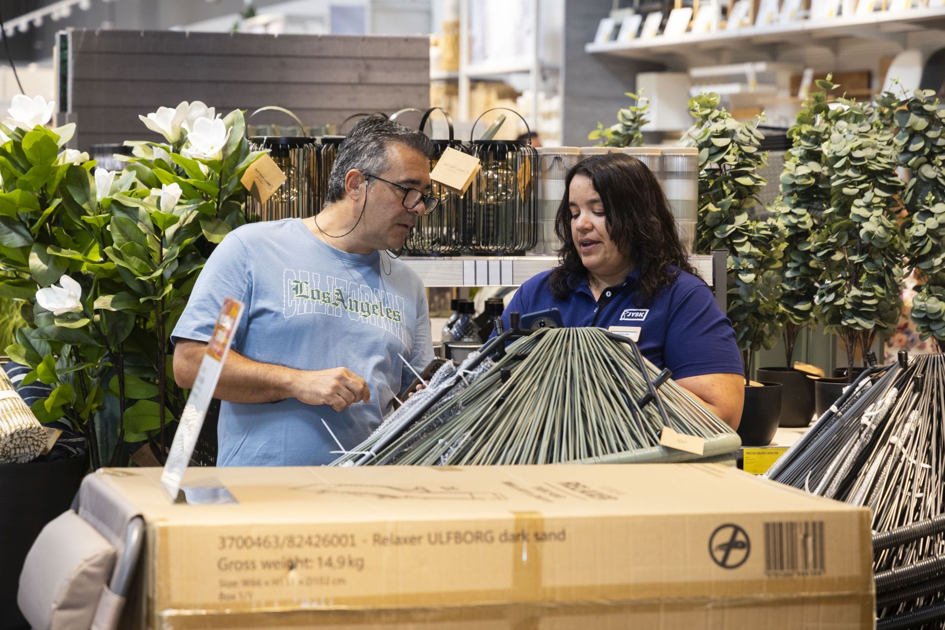 Las fotos de la inauguración de la tienda de la cadena Jysk en Valladolid