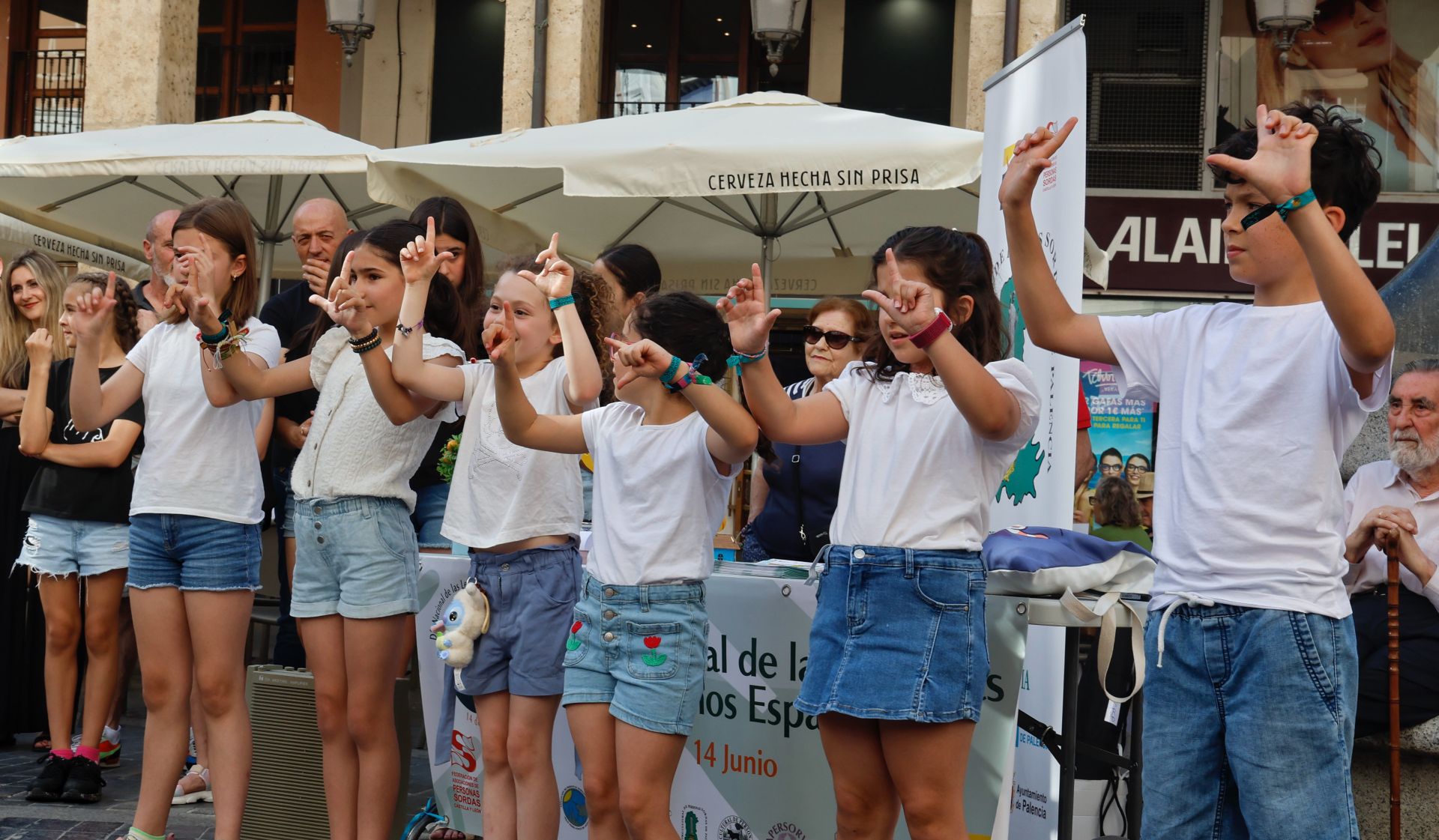 Palencia reivindica la lengua de signos como herramienta para la igualdad