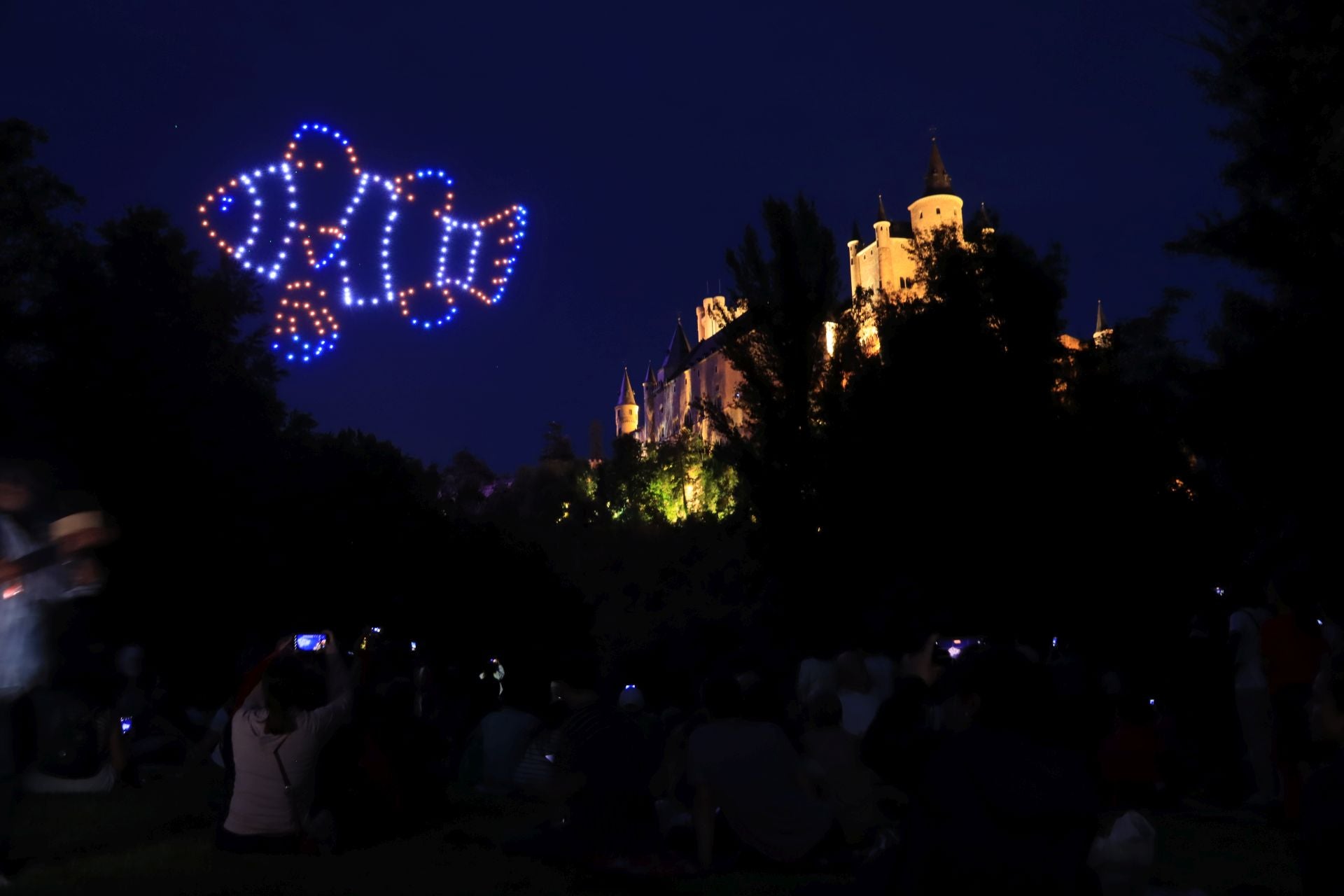 El espectáculo de drones por el Picnic Day, en imágenes