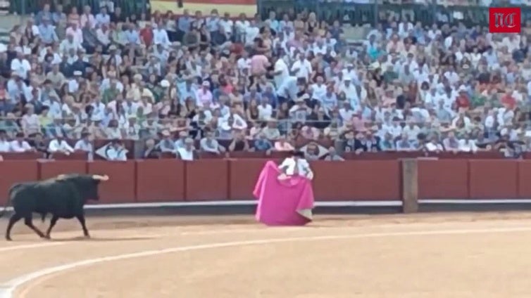Morante se luce en la plaza de toros de Salamanca