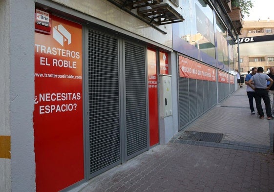Un local transformado en trasteros en la ciudad de Segovia.