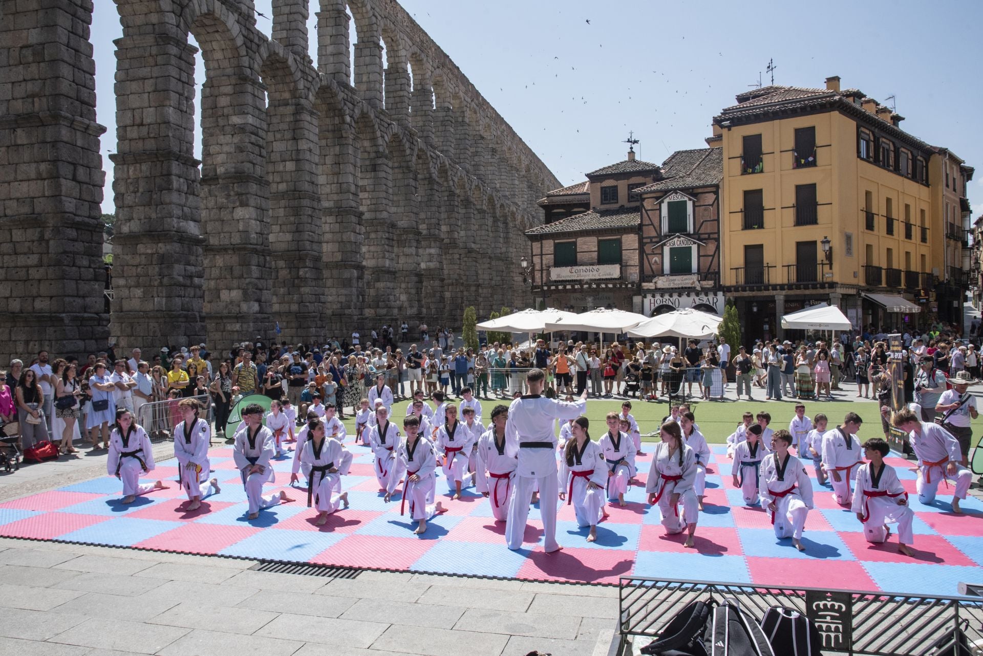 Fotografías del Tour Universo Mujer en Segovia