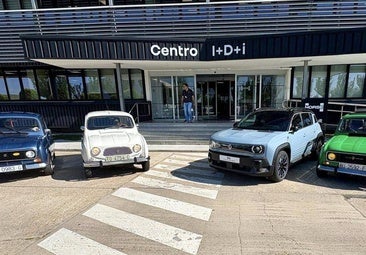 El mítico 'cuatro latas' y su versión eléctrica se reencuentran en Valladolid