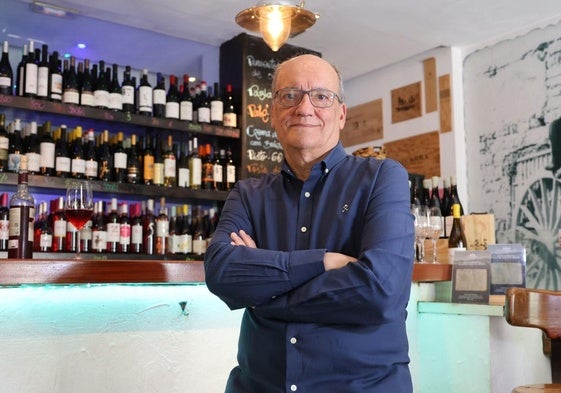 El escritor vallisoletano Gustavo Martín Garzo en la Microbodega Urbana.