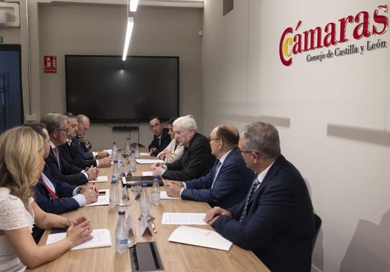 Reunión de las Cámaras de Comercio, este martes para mostrar su rechazo a la supresión de paradas de AVE.