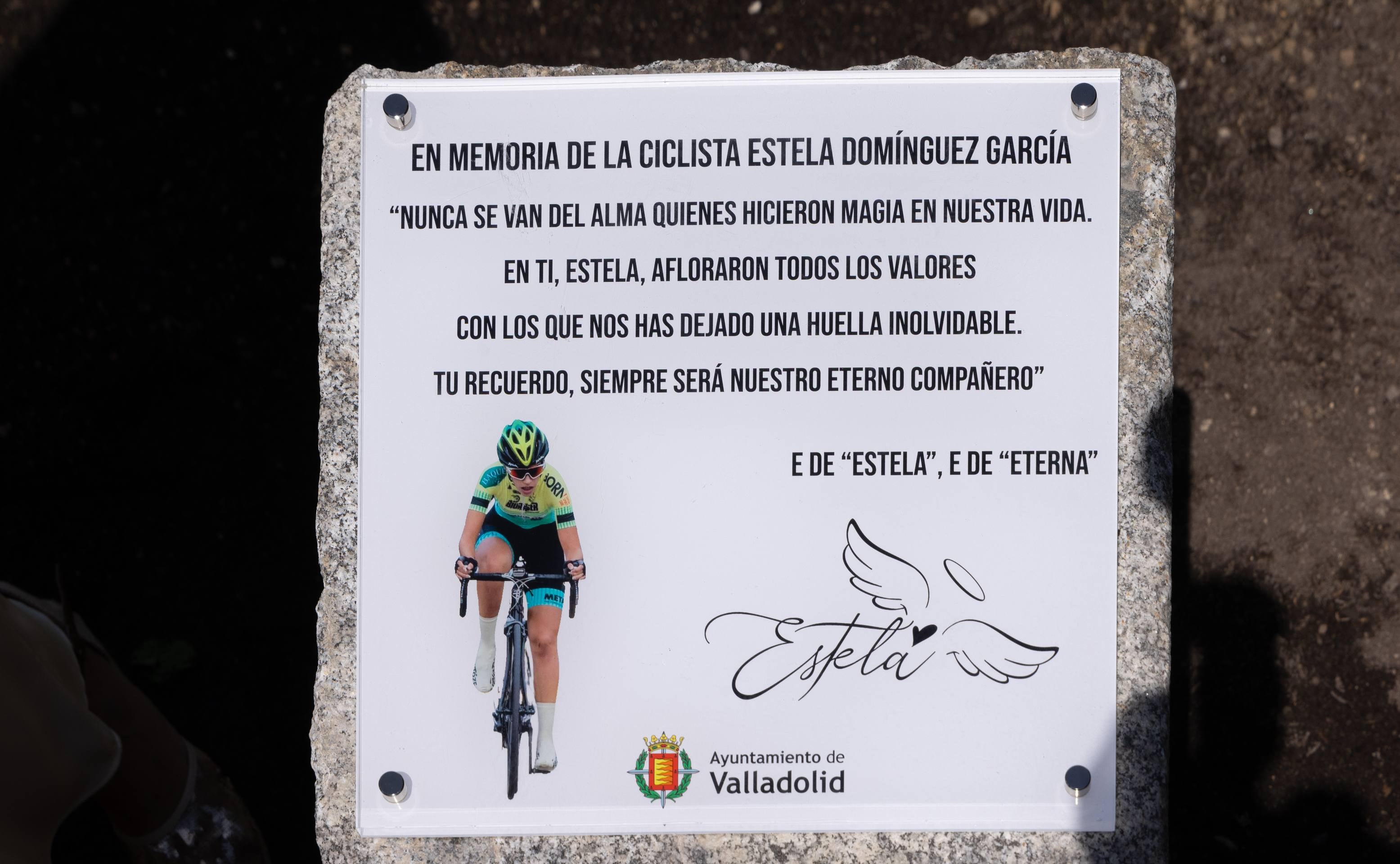 La inauguración del nuevo carril bici de Isabel la Católica, en imágenes
