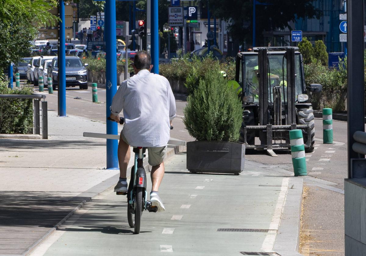 Carril bici de Isabel la Católica.