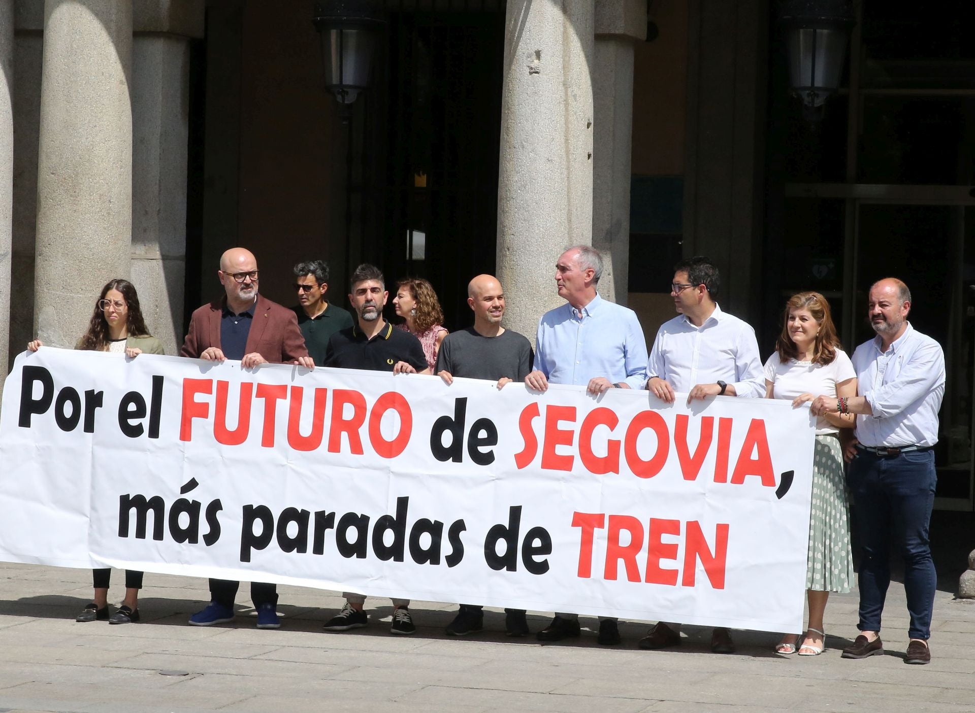 Paro a las puertas del Ayuntamiento de Segovia.