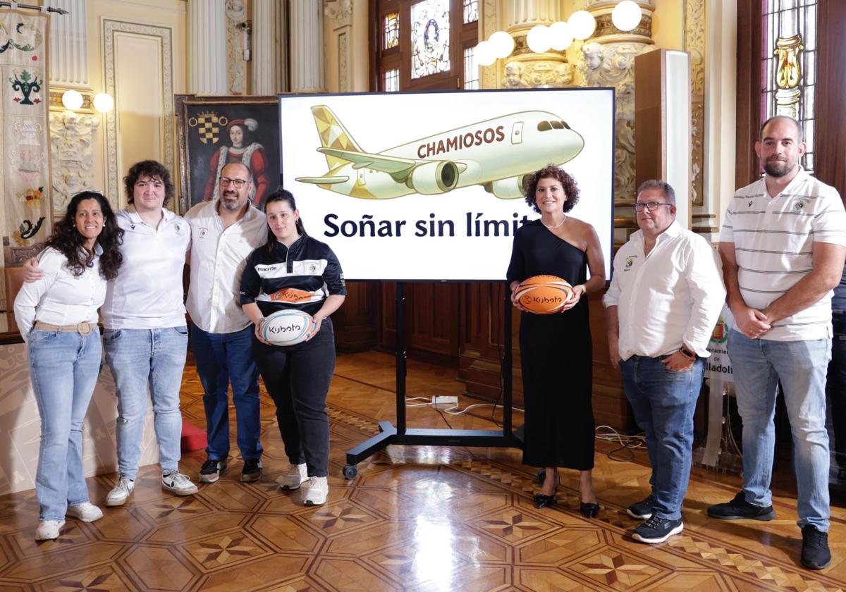 Imagen de la presentación del torneo, en el salón de recepciones del ayuntamiento.