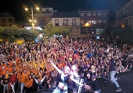 Verbena del grupo Cañón durante las fiestas de Villada.