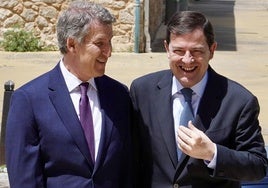 Feijóo y Mañueco, este viernes, en un acto de Empresa Familia en la provincia de Valladolid.