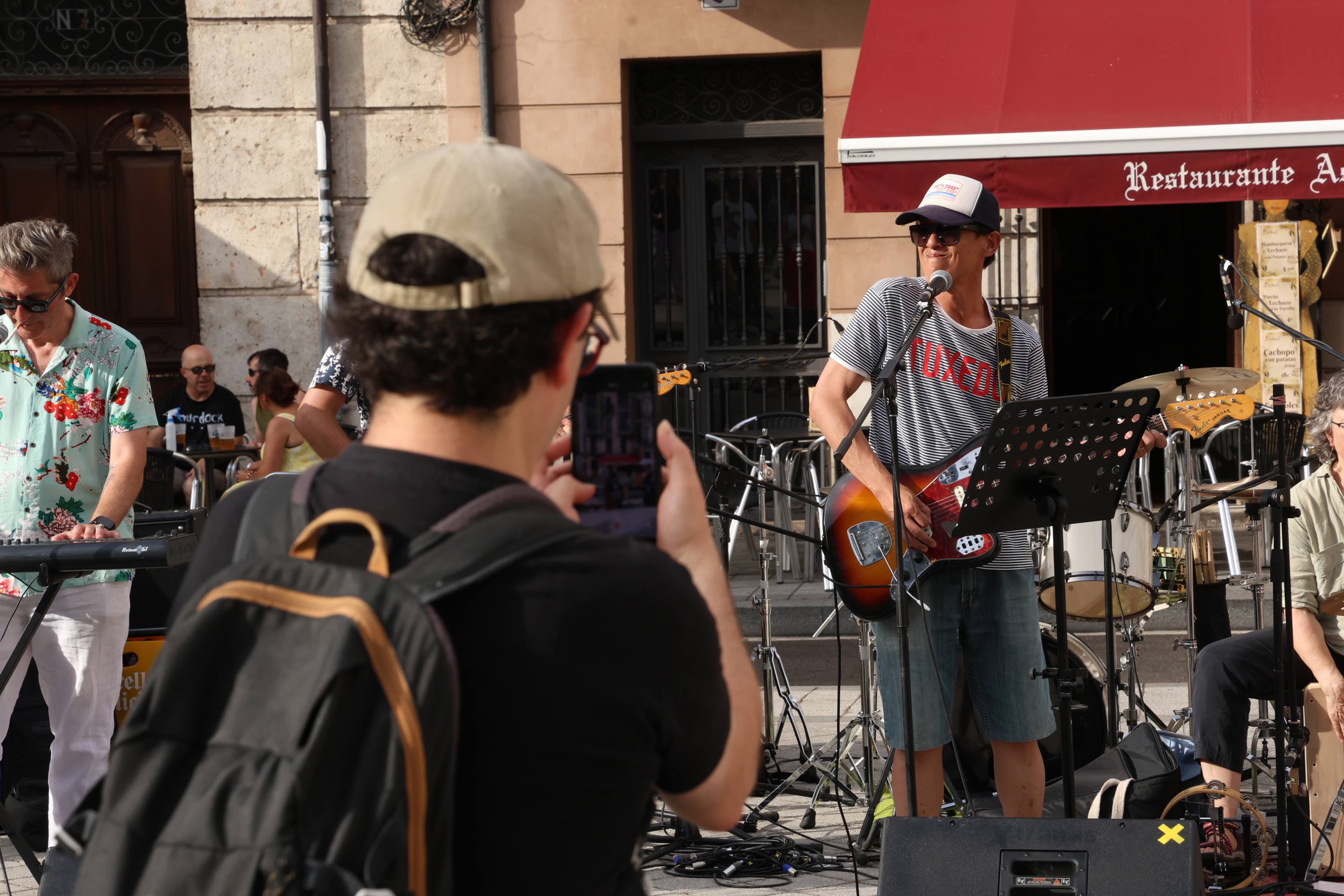 Arowana en la plaza de la calle Solanilla