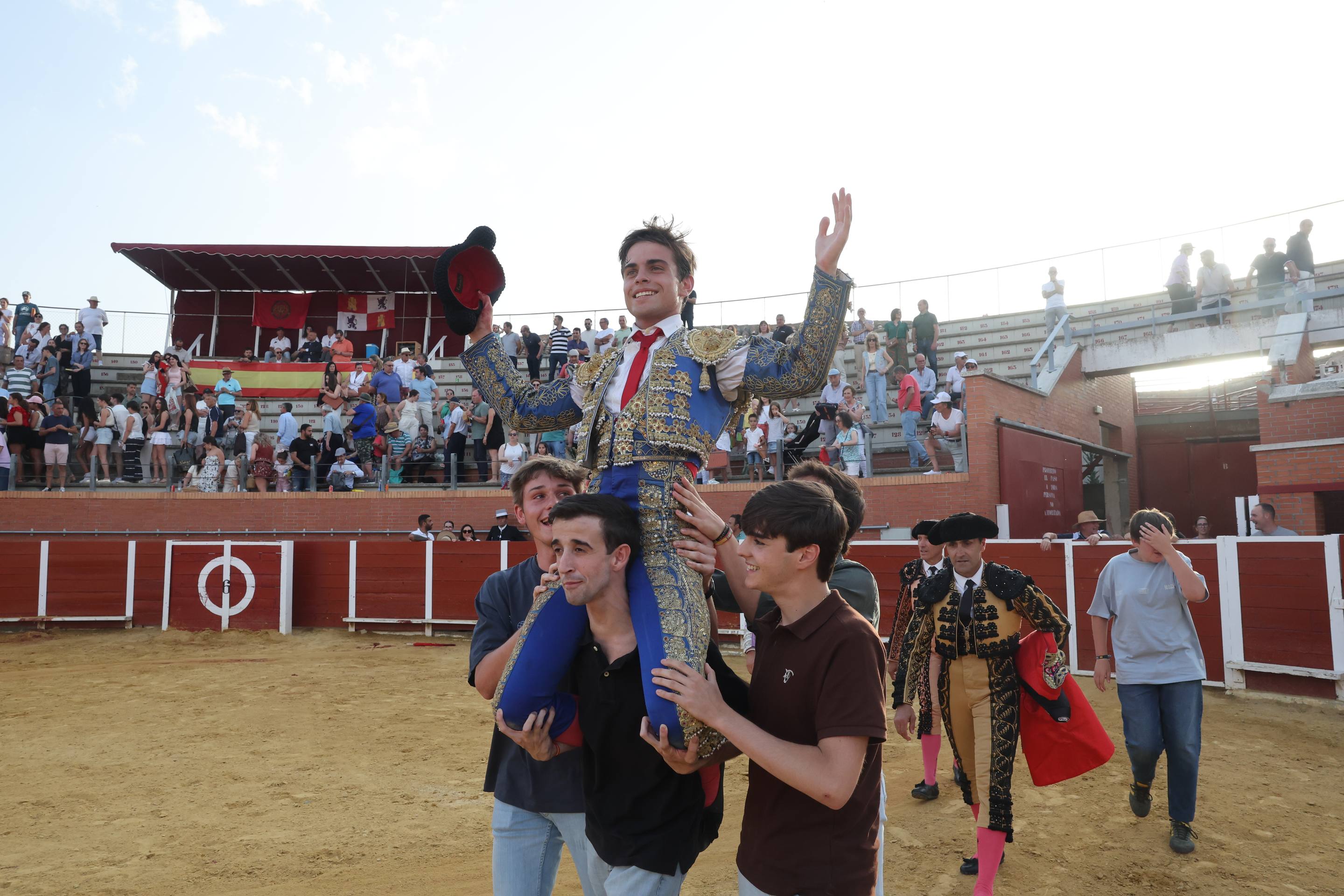 La novillada en Nava del Rey, en imágenes