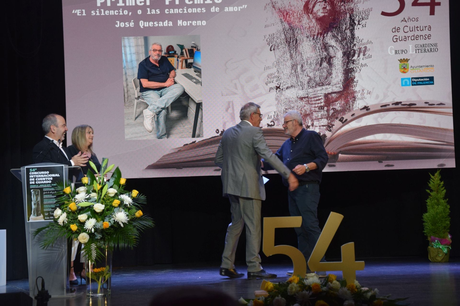 Entrega del premio del Concurso Internacional de Cuentos de Guardo