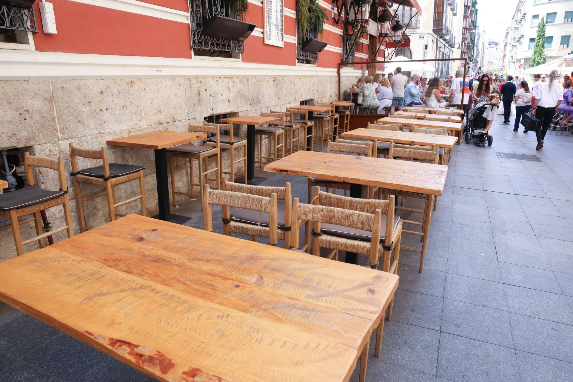 Ambiente en Valladolid a la hora del vermú el Día del Corpus