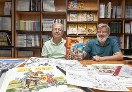 Los hermanos Fresno, con algunos de sus cómics.
