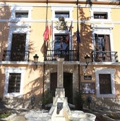 Ayuntamiento de Paredes de Nava.