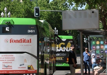 Semáforos en verde para Auvasa en el Paseo de Zorrilla si los buses van con retraso