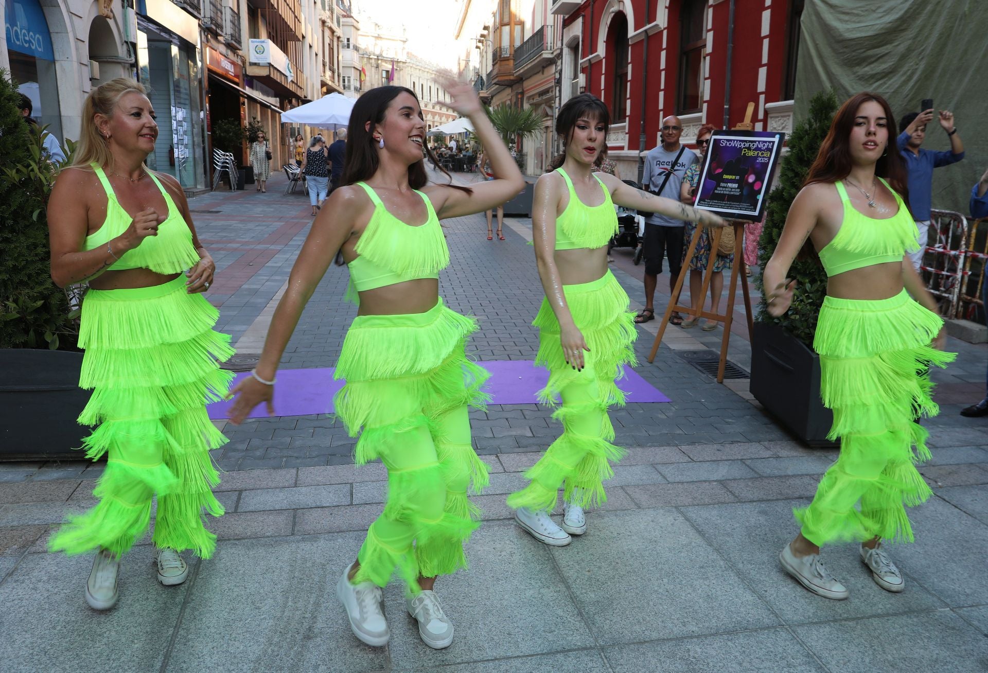 El comercio de Palencia saca una sonrisa