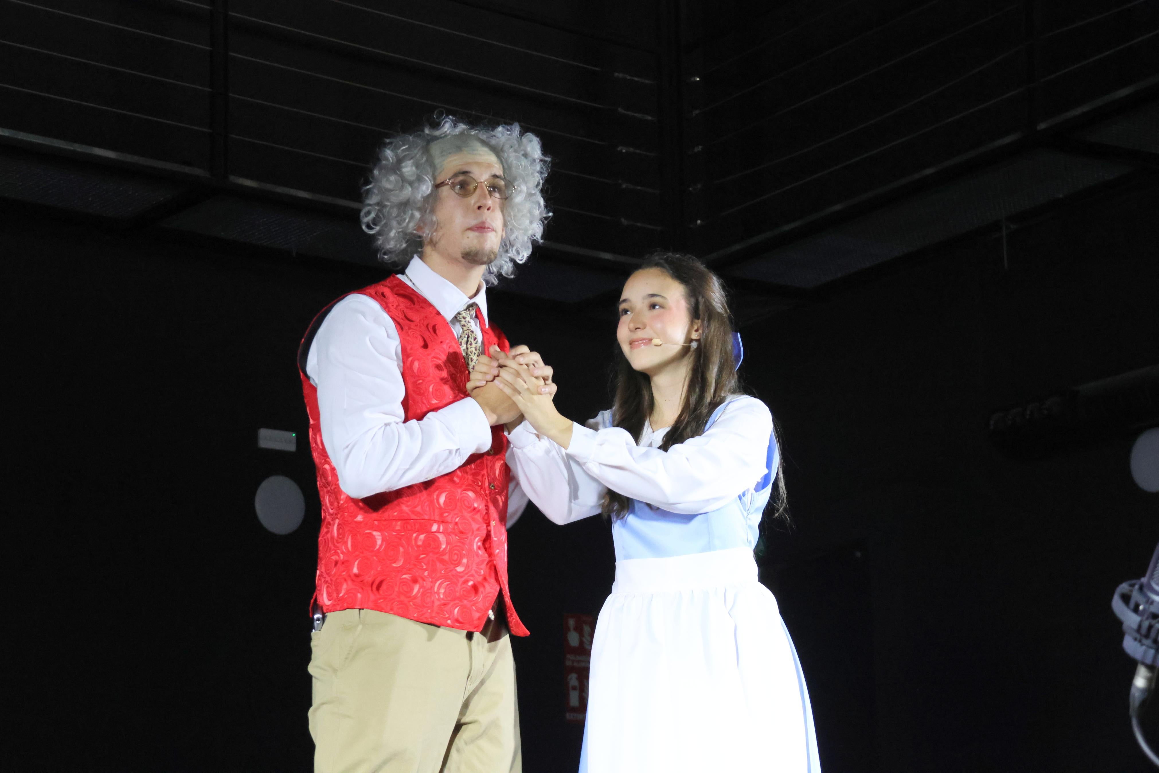 Musical 'La Bella y la Bestia' en Baltanás