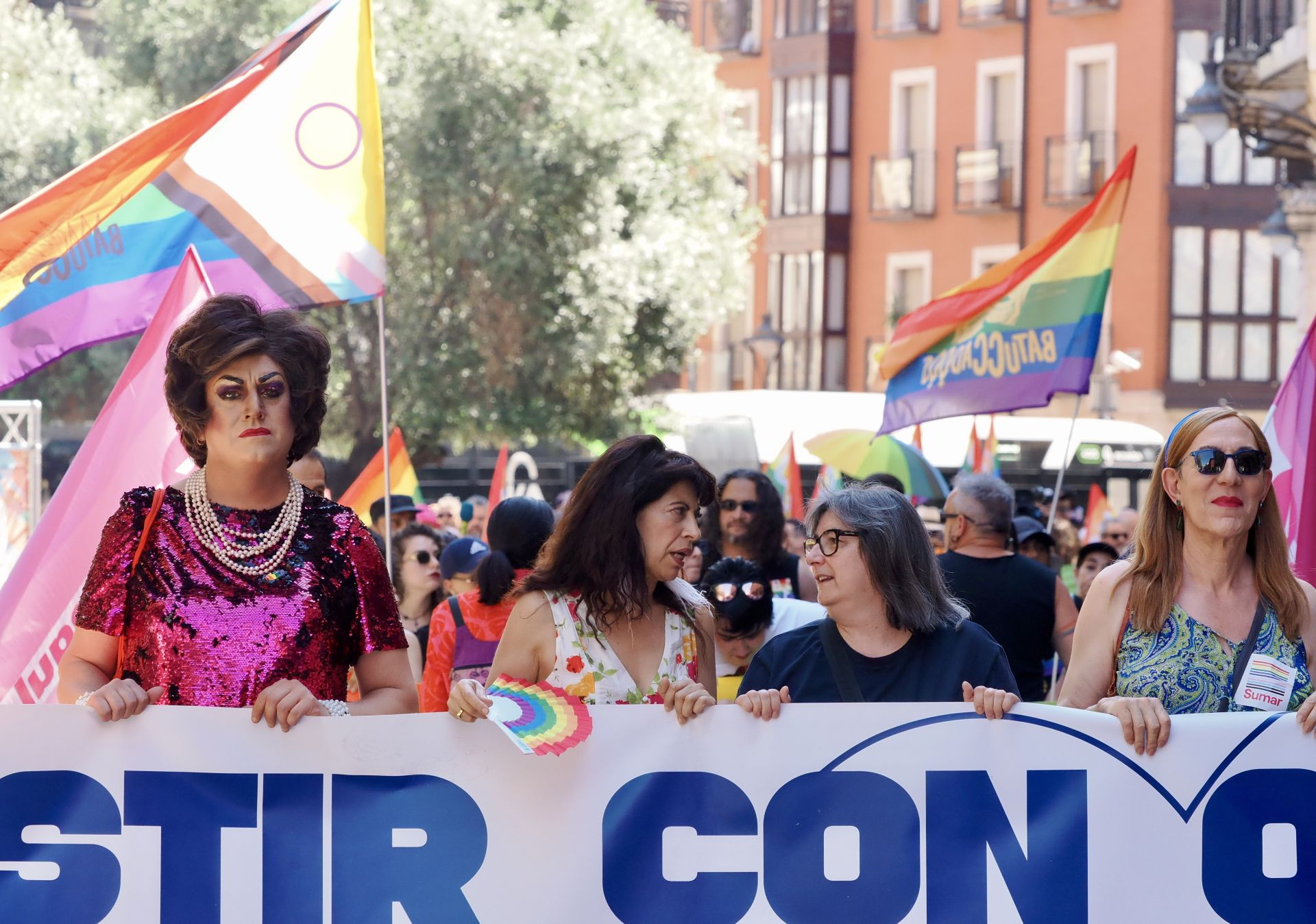 Las imágenes de la manifestación LGTBI en Valladolid