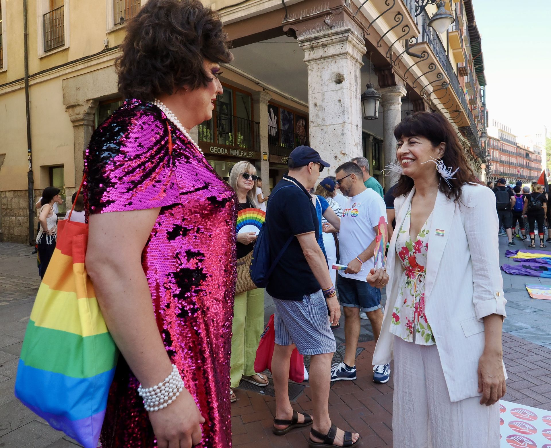 Las imágenes de la manifestación LGTBI en Valladolid