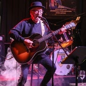 Pancho Varona, durante un concierto.