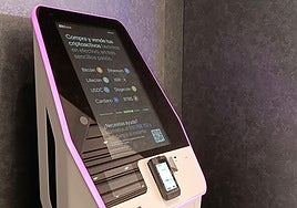 Cajero de criptoactivos en un centro comercial.