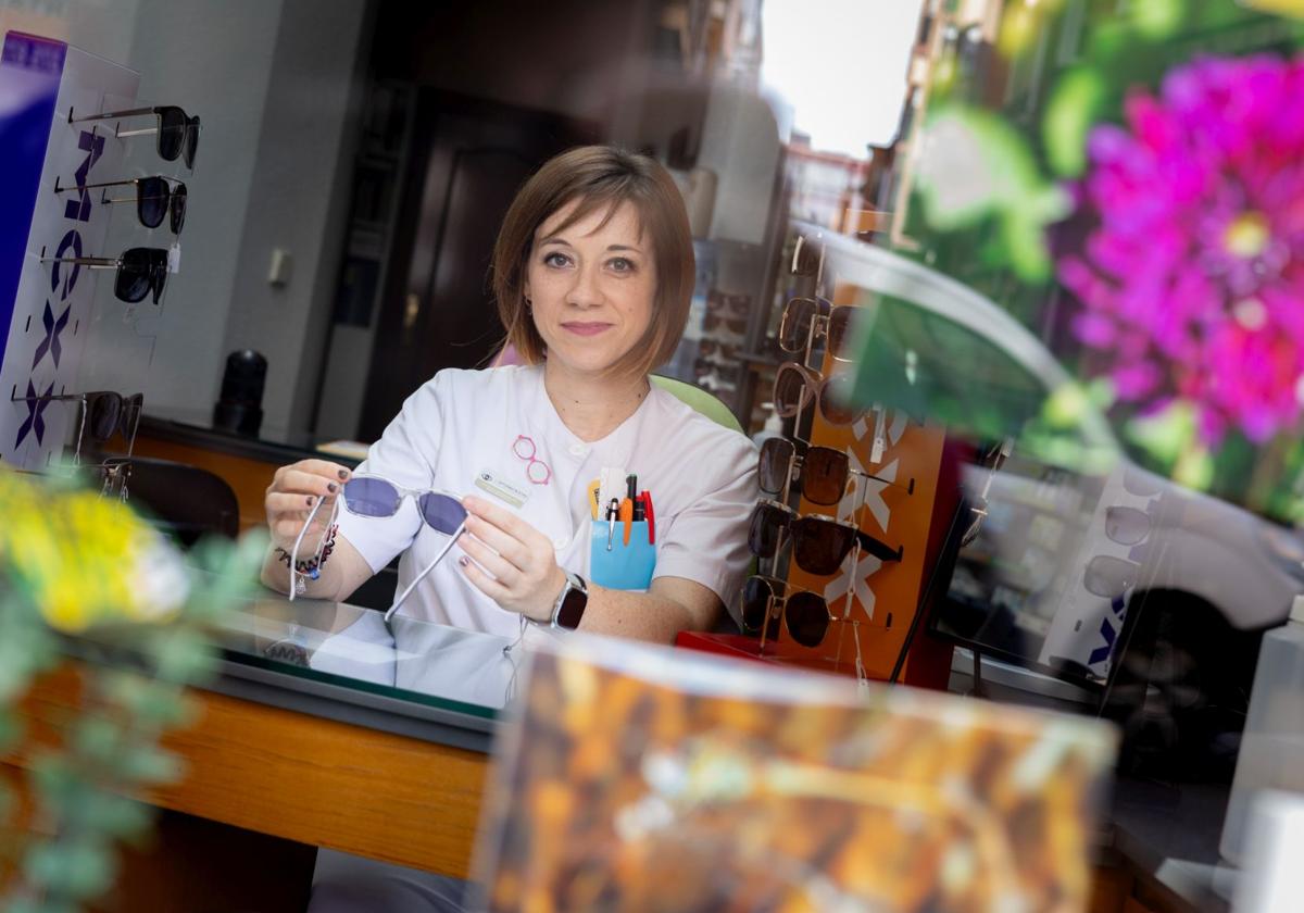 Ana Belén Cisneros del Río, vicedecana del Colegio Oficial de Ópticos y Optometristas de Castilla y León.