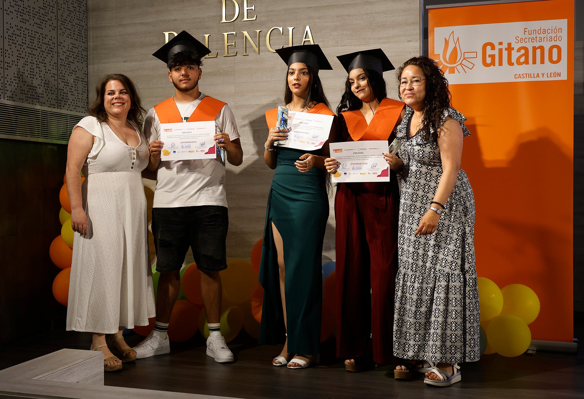 Los estudiantes gitanos celebran sus logros académicos en el Centro Cultural Provincial