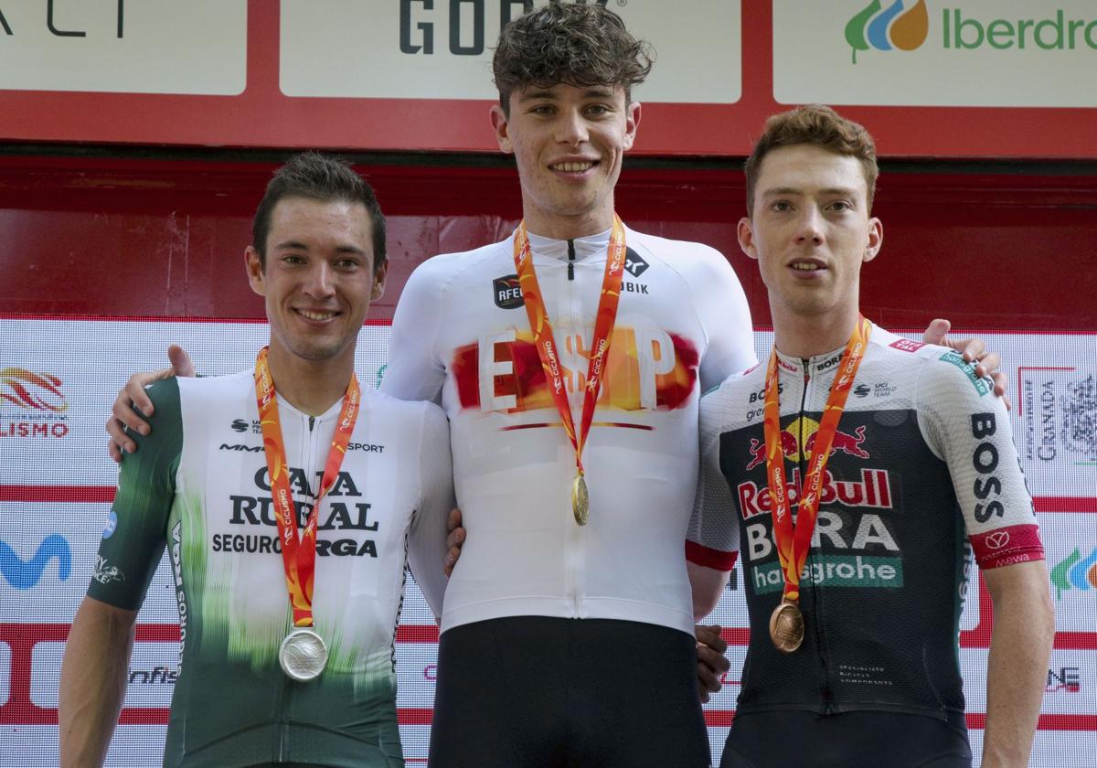 Romeo, en el podio del último Campeonato de España.
