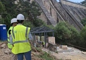 Instalación de las bombas en el embalse de Puente Alta.