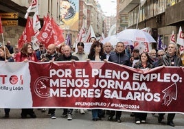 Manifestación del 1 de mayo de 2024 en Valladolid, con el lema «mejores salarios».