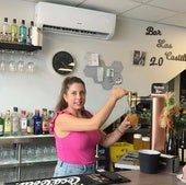 Toñi Rodríguez en su bar Los Castillos de Torrelobatón