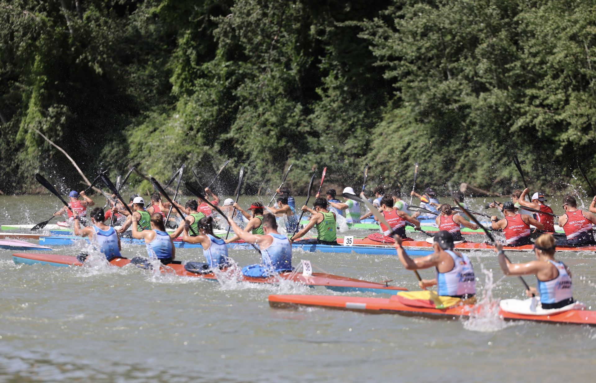Las imágenes de la Regata Internacional K4 celebrada en aguas del Pisuerga