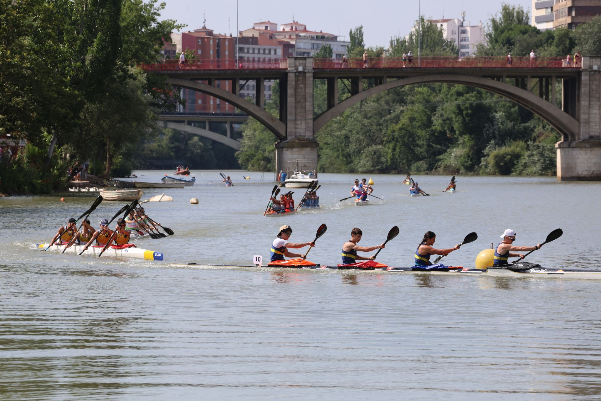 Las imágenes de la Regata Internacional K4 celebrada en aguas del Pisuerga