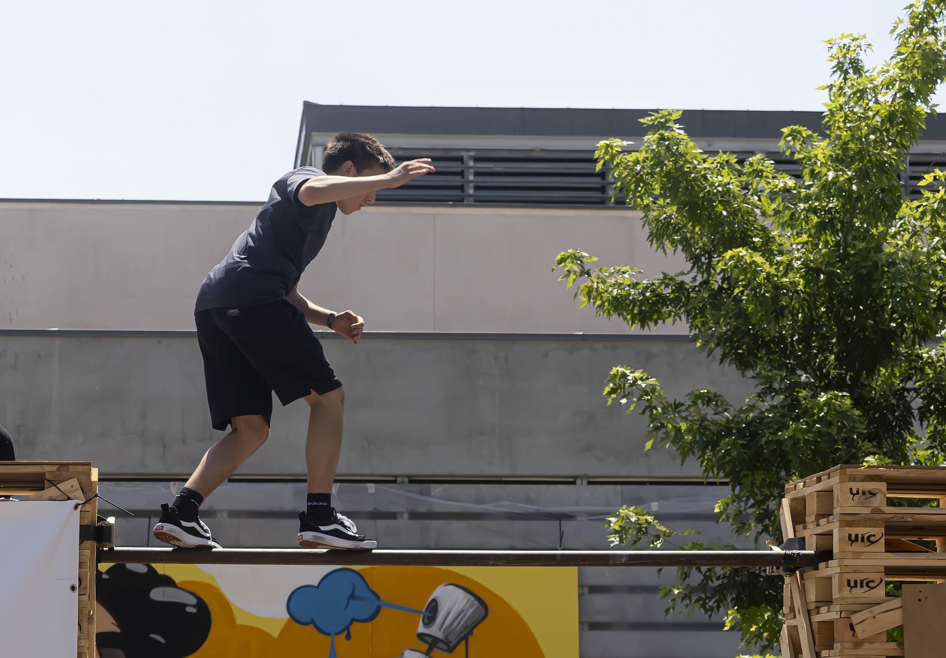 Las acrobacias de parkour impresionan en el LAVA