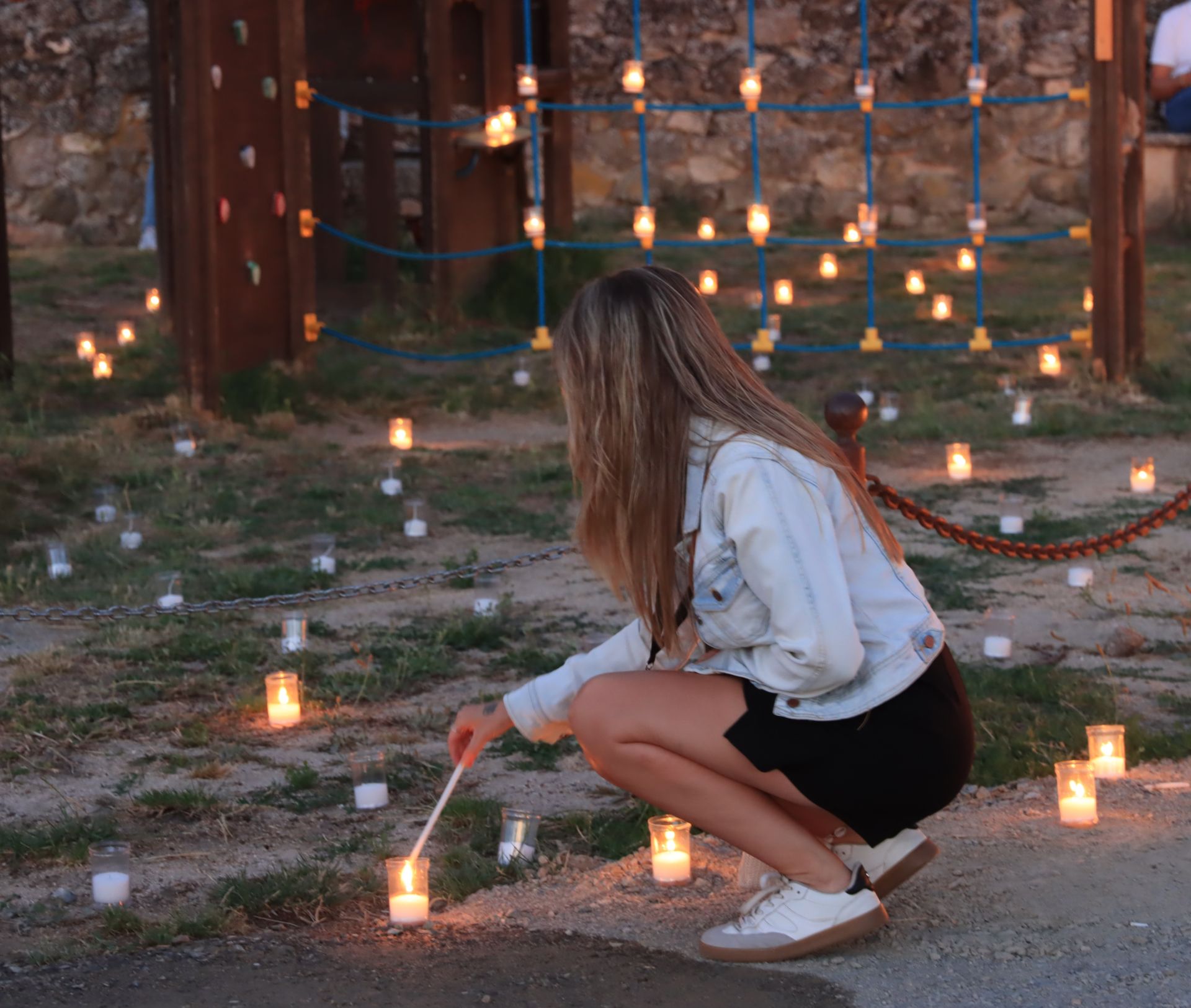 La noche de las velas en Pedraza, en imágenes