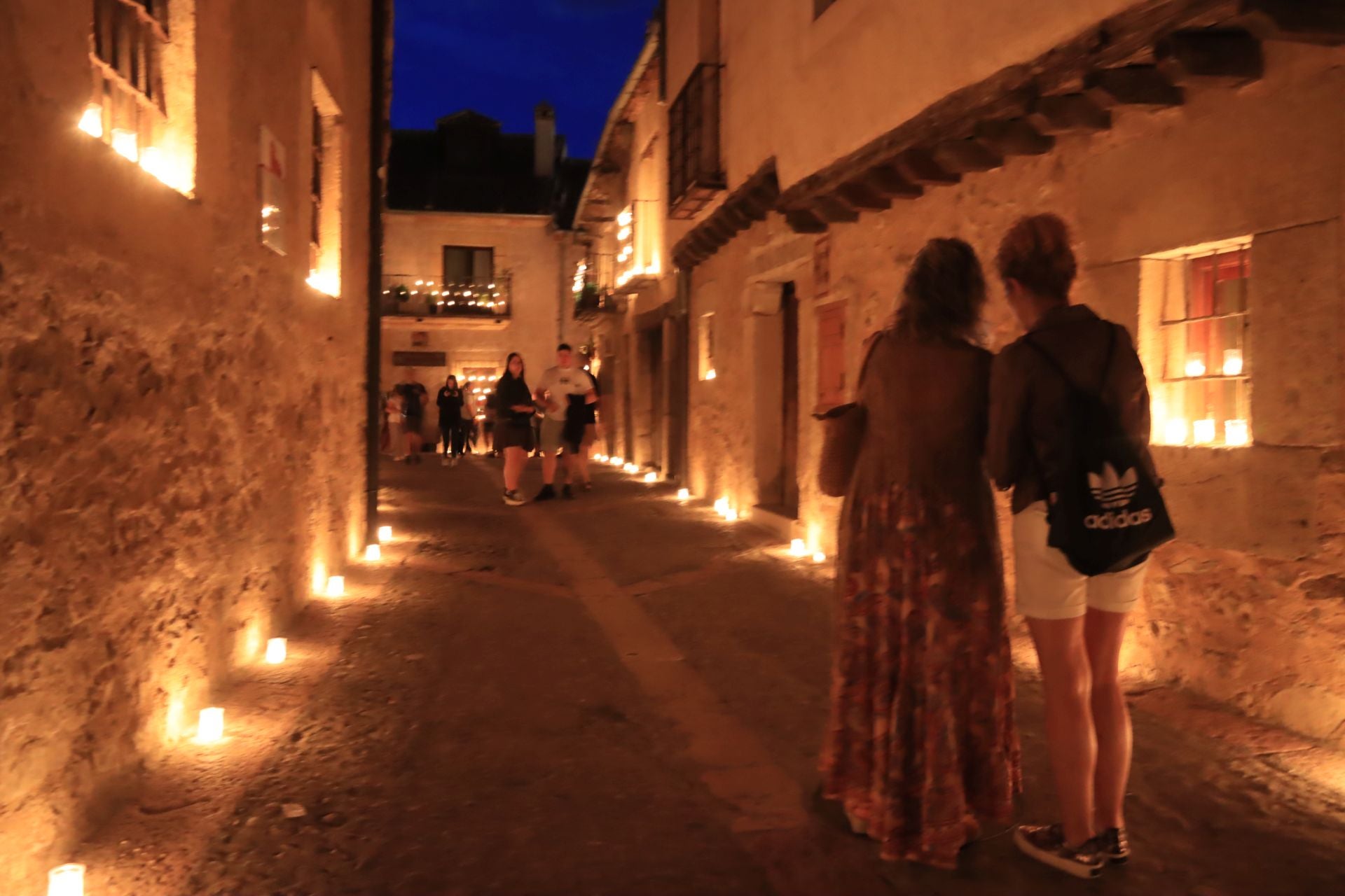 La noche de las velas en Pedraza, en imágenes