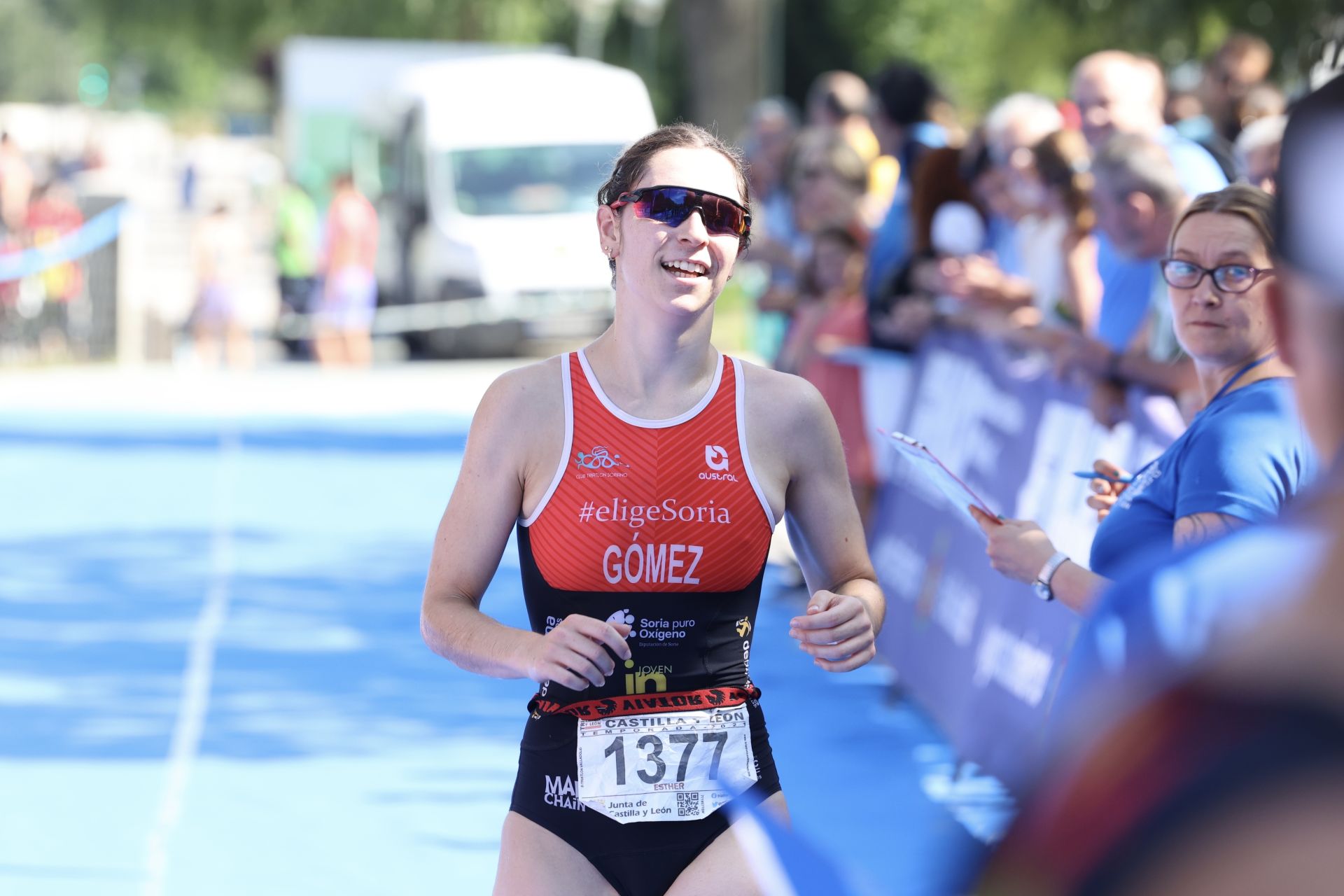 Doscientos atletas prueban su resistencia en la XXVII edición del Triatlón Ciudad de Valladolid