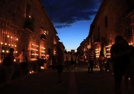 Asistentes al concierto y la noche de velas en Pedrazza