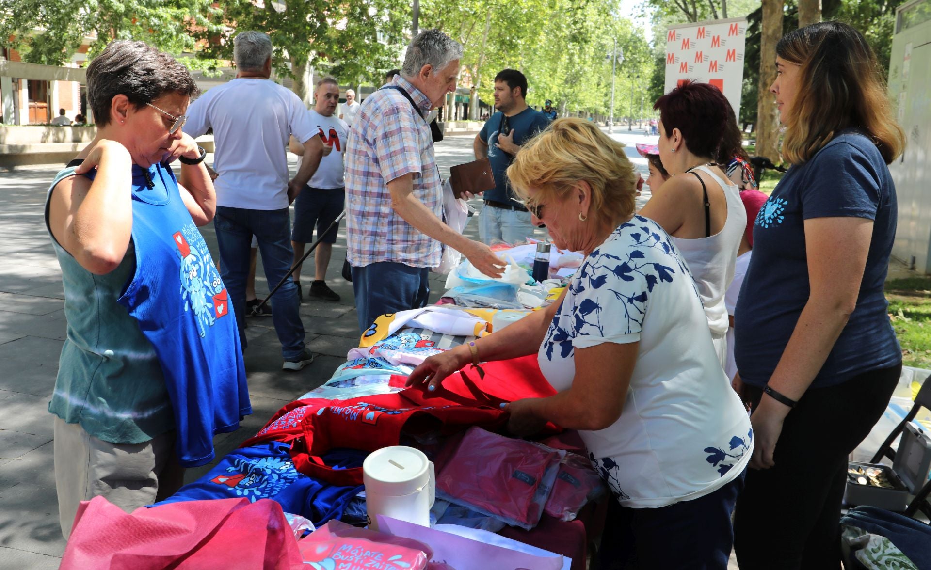 La esclerosis múltiple se muestra en el parque del Salón