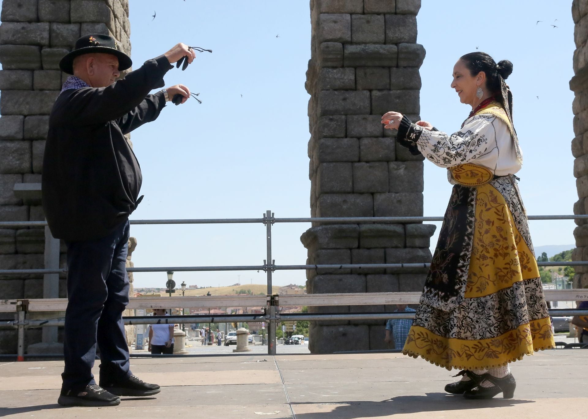 Los pasacalles de Folk Segovia, en imágenes