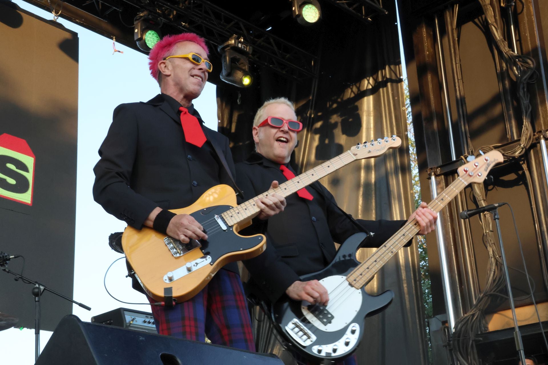 Imágenes de The Toy Dolls en el festival El Milanito.