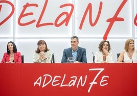 Sánchez preside la reunión de la Comisión Ejecutiva Federal del PSOE.