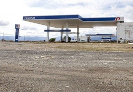 Gasolinera abandonada.