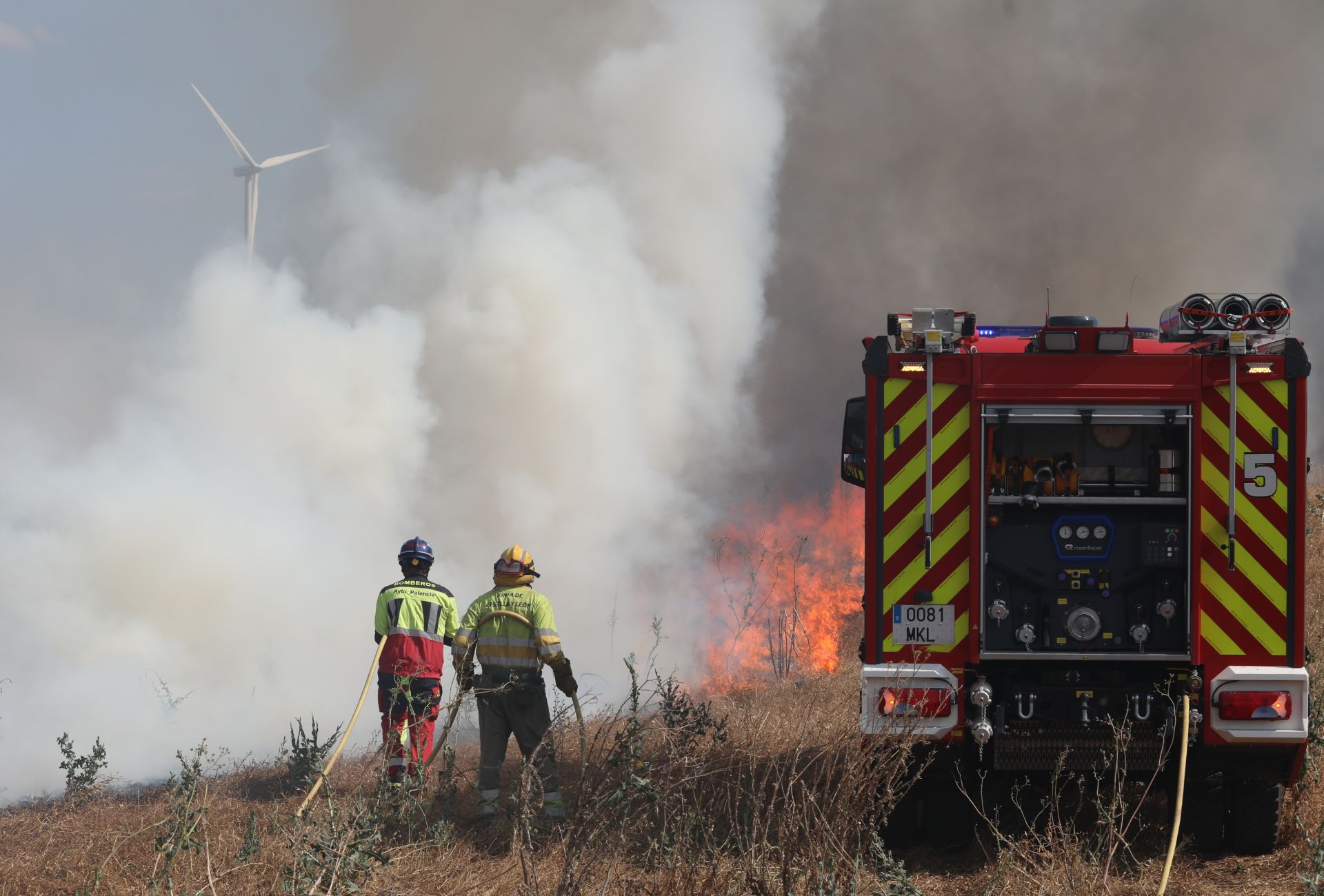 Así ha sido el incendio en las tierras agrícolas de Villalobón
